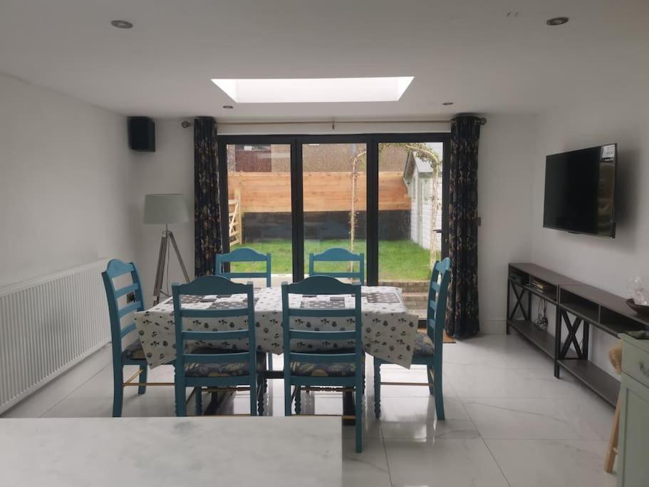 הוילה לאנבריס Prime Location For Snowdon, Family And Dog Friendly! מראה חיצוני תמונה
